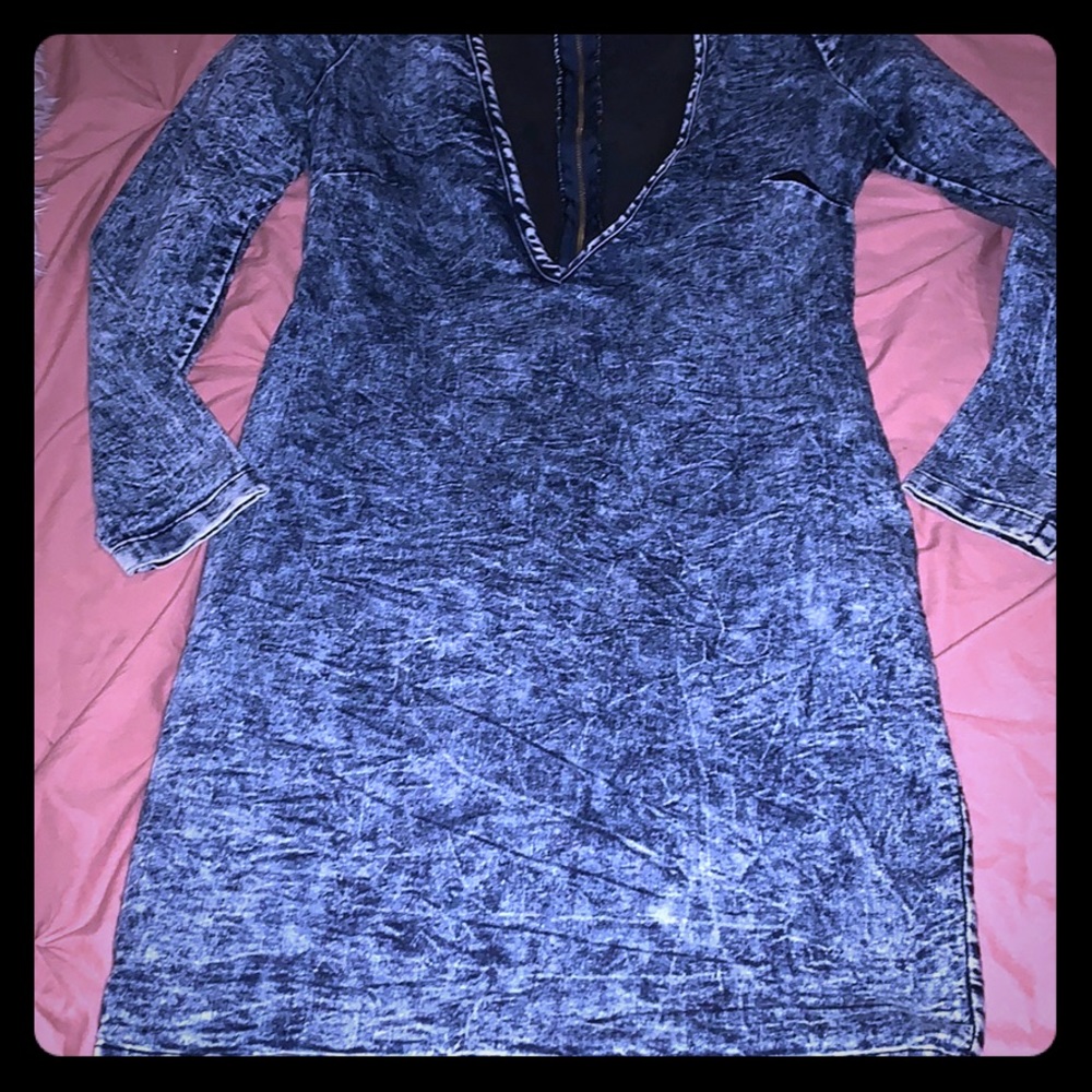 Very sexy 😍 fitted jean dress, back zipper